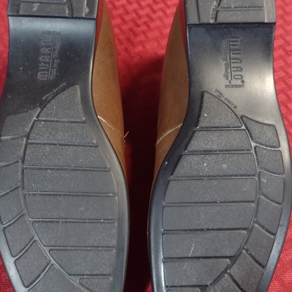 Women’s Munro American Brown Slip On Loafers – Estimated Size 7.5 SS - Picture 5 of 13